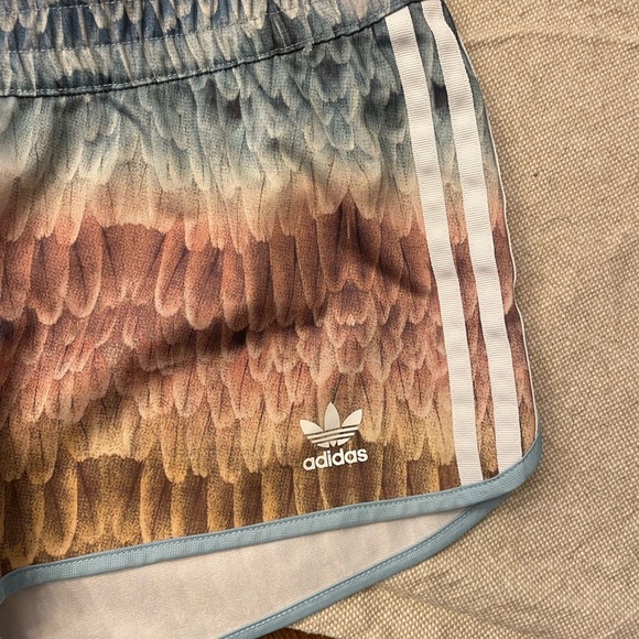 FEATHER MENIRE MUTLI COLOR SHORT BY ADIDAS M - Picture 3 of 5